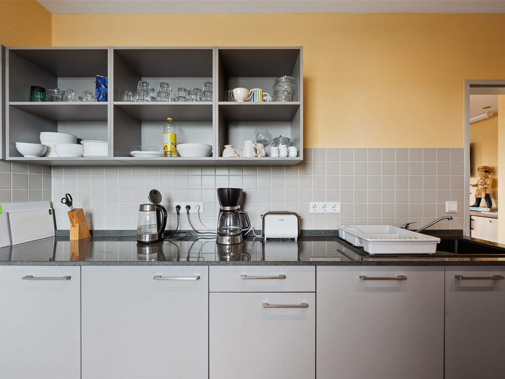 Fully equipped guest kitchen at the 7o'Clock Hotel